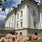 Palac Borynia Szálloda