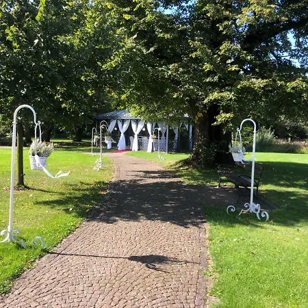 Palac Borynia 3*