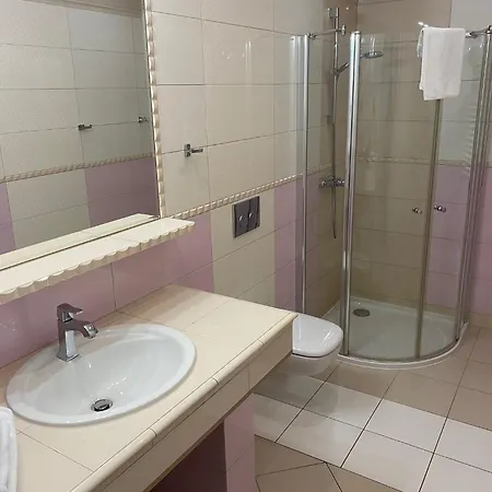 Palac Borynia 3*