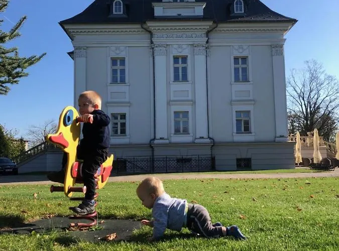 Palac Borynia Otel 3*